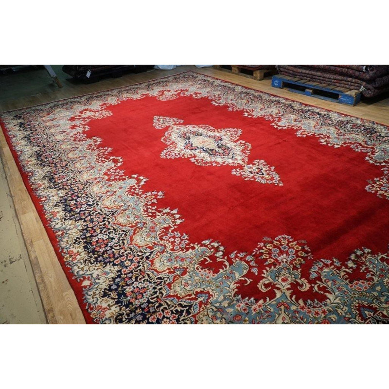 Hand Knotted Wool Oriental Rug