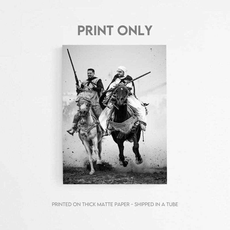 Galloping Horse Print: Home Wall Decor (Framed or Unframed Options), H 24 po x l 18 po, Blanc