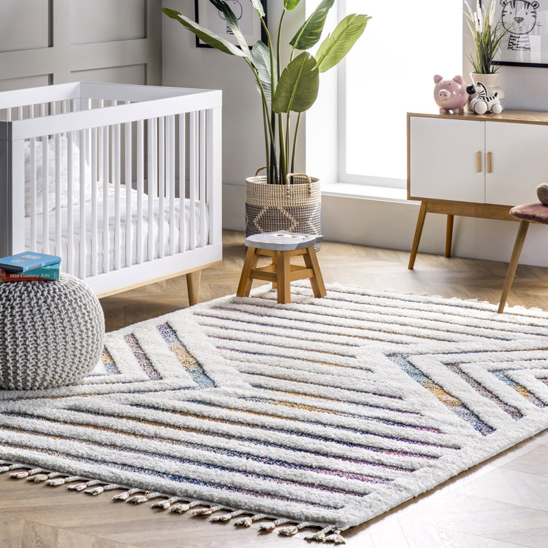 Kaira Rippled Geometric Ivory/ Multi Tasseled Area Rug, Rectangle 4' x 6'7"