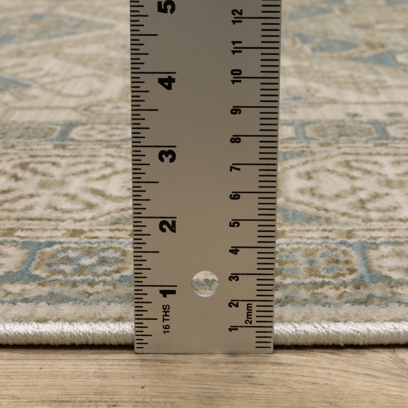 Graicyn Global Traditonal Beige/ Teal Area Rug, Runner 2'3" x 7'9"