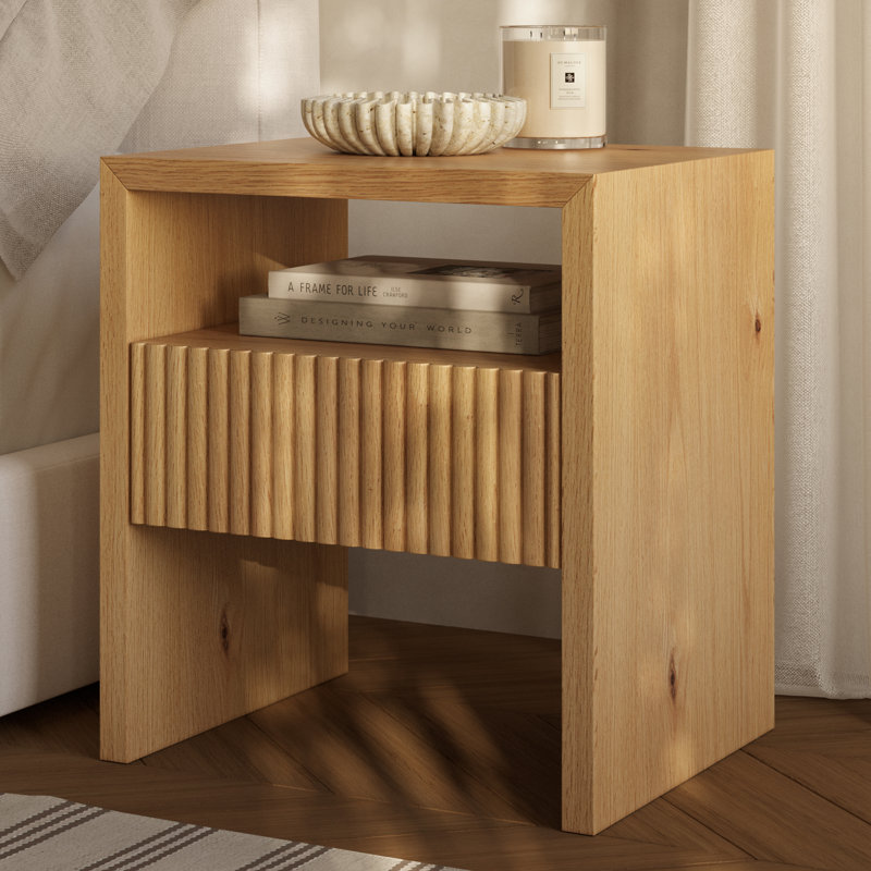 Leeds Oak Nightstand With Ribbed Design Drawer, Tan