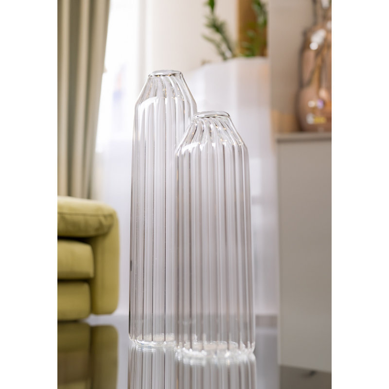 Vase de table en verre Guynell, H 10 po x l 2,75 po x P 2,75 po