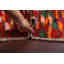 Tapis décoratif en laine rouge/orange noué à la main des années 1960 de conception unique 4 pi 6 po x 6 pi 5 po