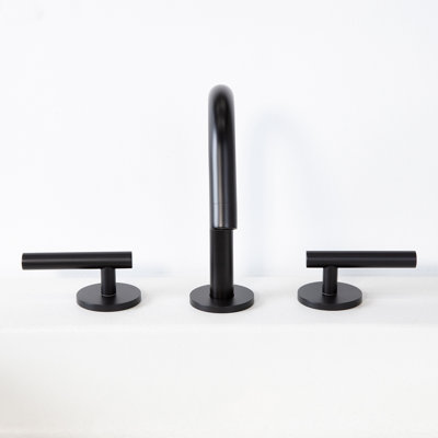 Cigno Deck Mount Widespread Faucet