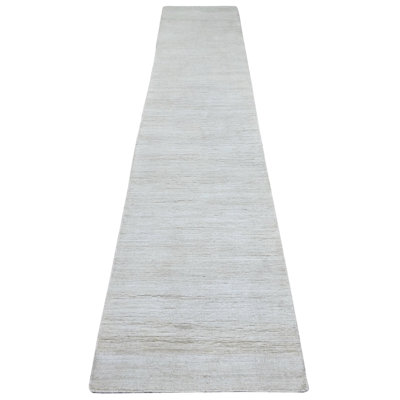 Tapis marguerite étroite blanche 2 pi 4 po x 11 pi 7 po, motif uni uni, noué à la main, laine Ghazni filée à la main, tapis luxuriant et moelleux