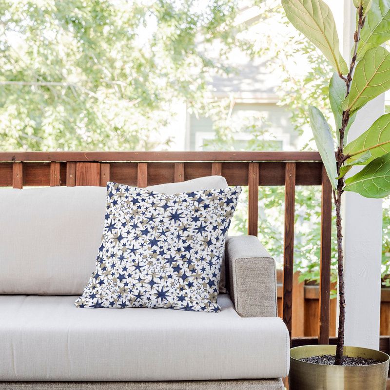  Polyester Indoor/Outdoor Throw Pillow, 18" x 18"