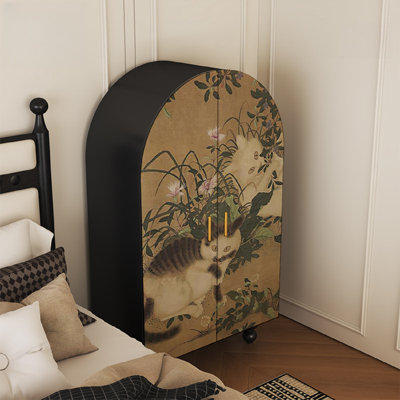 Armoire arquée avec tablettes et portes