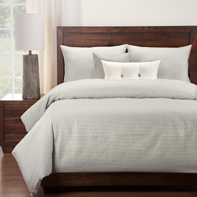 Everlast Modern & Contemporary Polyester Striped Duvet Cover & Insert