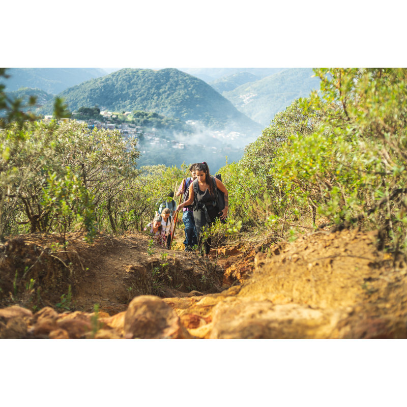 «People on Trail in the Mountain» par Mesoustafms, H 8 po x l 12 po