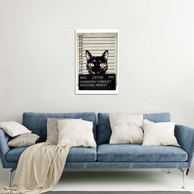Kitty Mugshot, reproduction sur verre acrylique, H 32 po x l 24 po x P 0,25 po