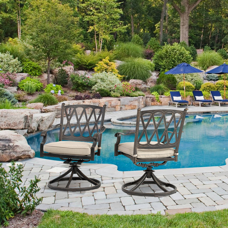 Chaise de patio pivotante avec coussins Banski, Beige