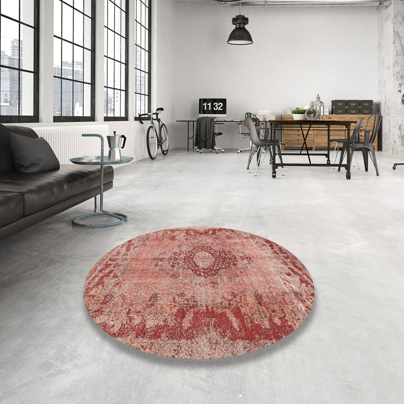 Oriental Indoor Rug, Round 3'