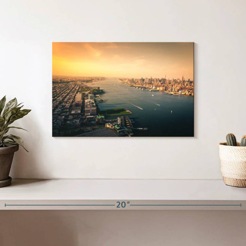 Nicci Hudson River From Above I, H 8 po x l 12 po