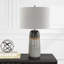Lampe de table Ivy Bronx Kentez Grey