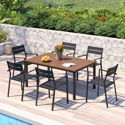 Ensemble de salle à manger d'extérieur rectangulaire pour 6 personnes avec table à manger en métal de 160 cm et 6 chaises empilables avec accoudoirs