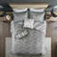 2709261856 Comforter