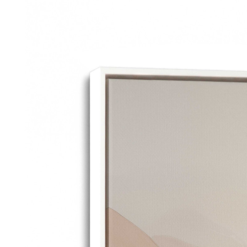 «Grey Skies and Copper Peaks», reproduction sur toile, Cadre flottant blanc opaque, H 18,75 po x l 12,75 po x P 1,75 po
