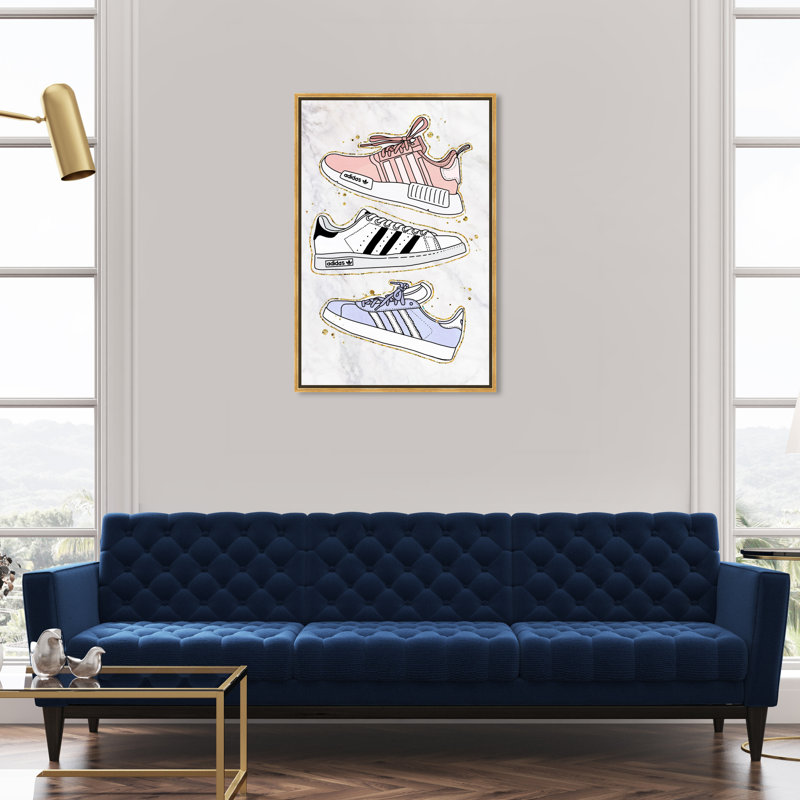 Espadrilles pastel - impression sur toile, H 36 po x l 24 po, Cadre flottant doré