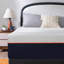 Matelas moyen en mousse viscoélastique dans une boîte-1286851055-1278717406