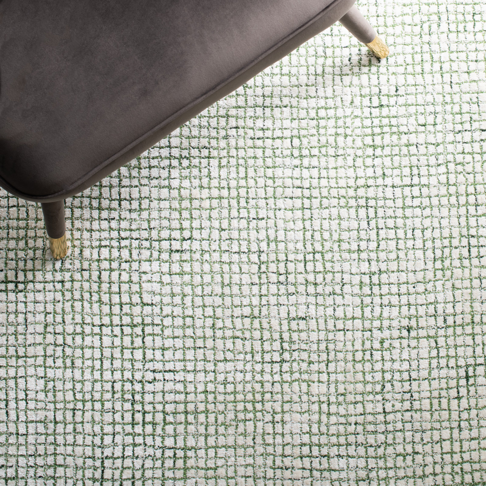 Rowe Ivory Green Hand-Tufted Abstract Rug, Round 8'