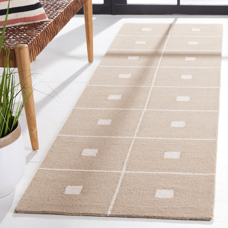 Martha Stewart 300 Hand Tufted Wool/Cotton with Latex Geometric Rug in Beige, Runner 2'3" x 8'