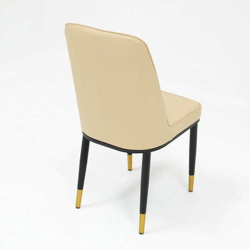 Chaise d'appoint en cuir beige