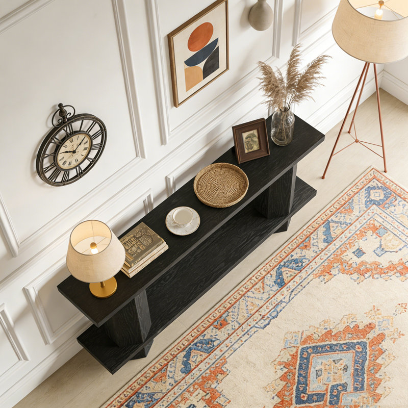 Console à 2 niveaux avec canapé et couloir