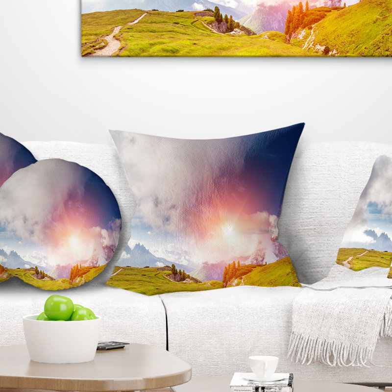 Coussin Schafer, paysage imprimé Cadini di Misurina, 18 po x 18 po, Coussin décoratif