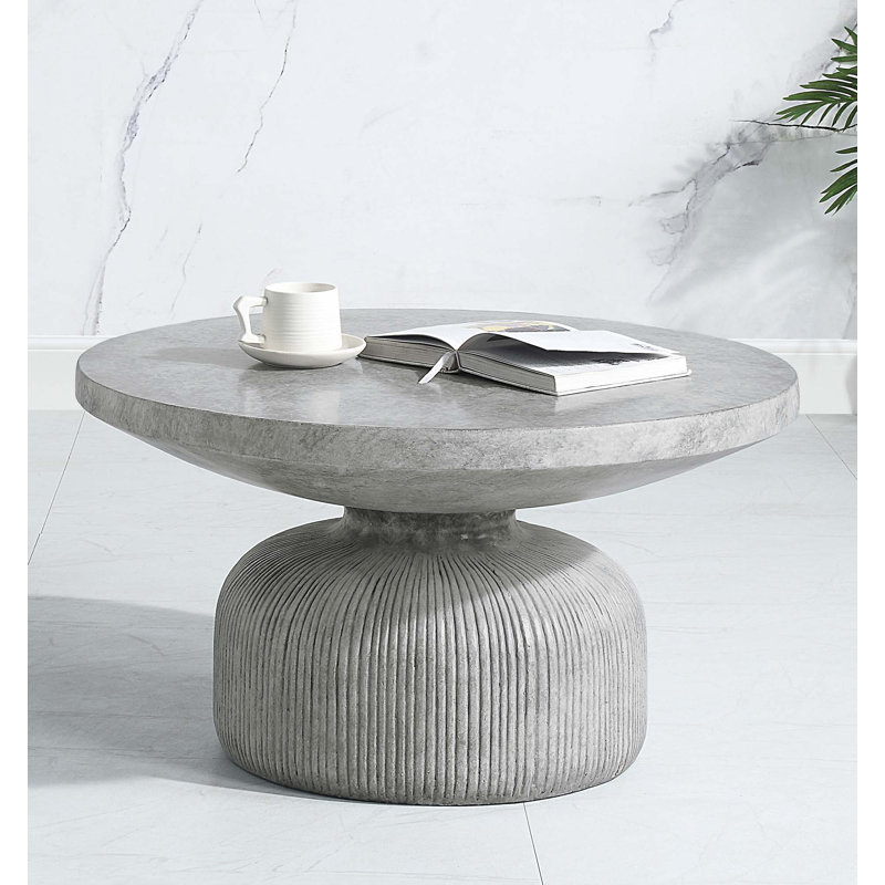 Table basse au fini gris patiné