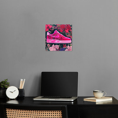Art floral sur toile Sneaker II, impressions d'art urbain par Notoriart