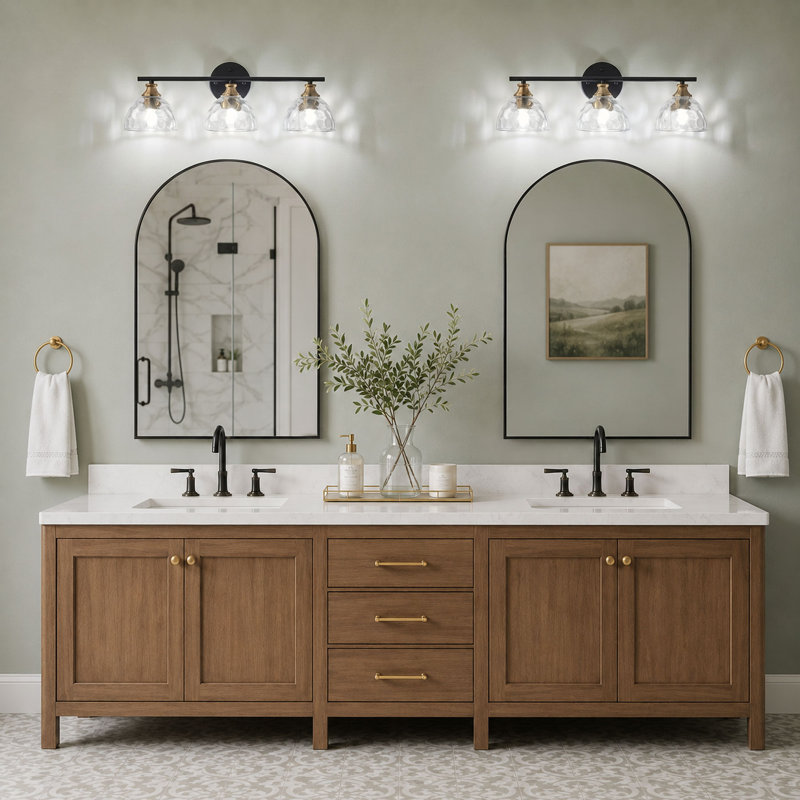 Luminaire de meuble-lavabo moderne en laiton poli à 3 lumières avec abat-jour en verre martelé