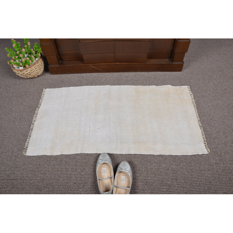 Vintage Oushak Handwoven Small Hemp Rug in Beige - Ideal for Entryway and Home Decor