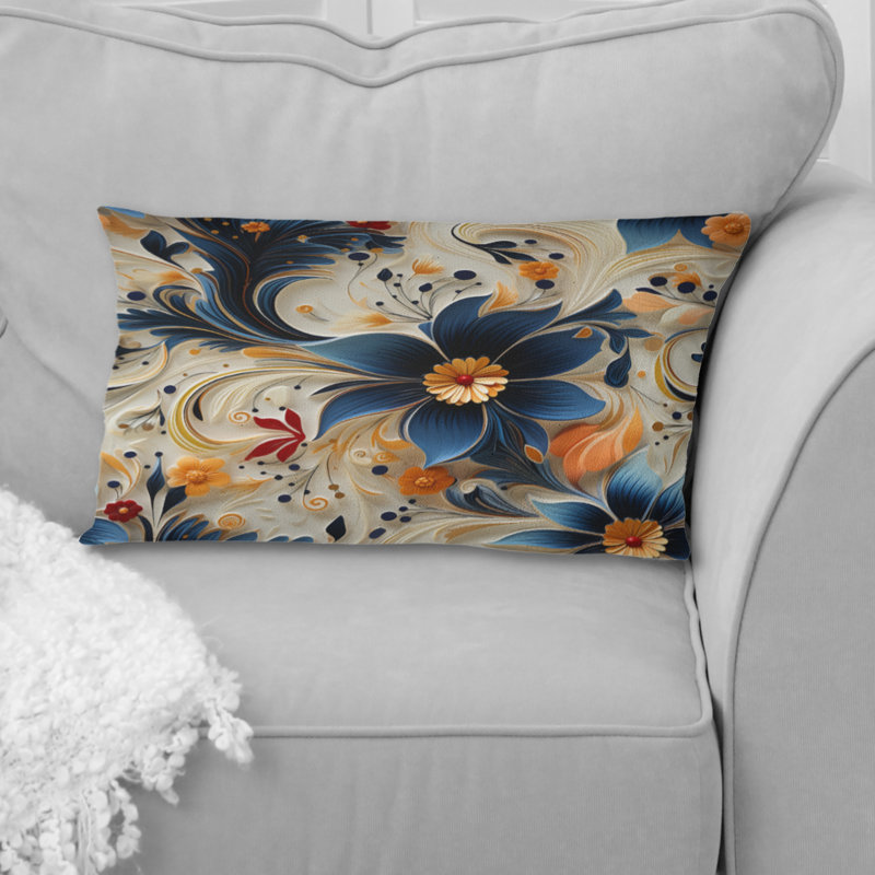 Coussin romantique à imprimé floral bleu et crème