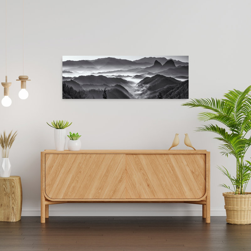 «Misty Mountain Layers», art dramatique et paisible, H 12 po x l 36 po