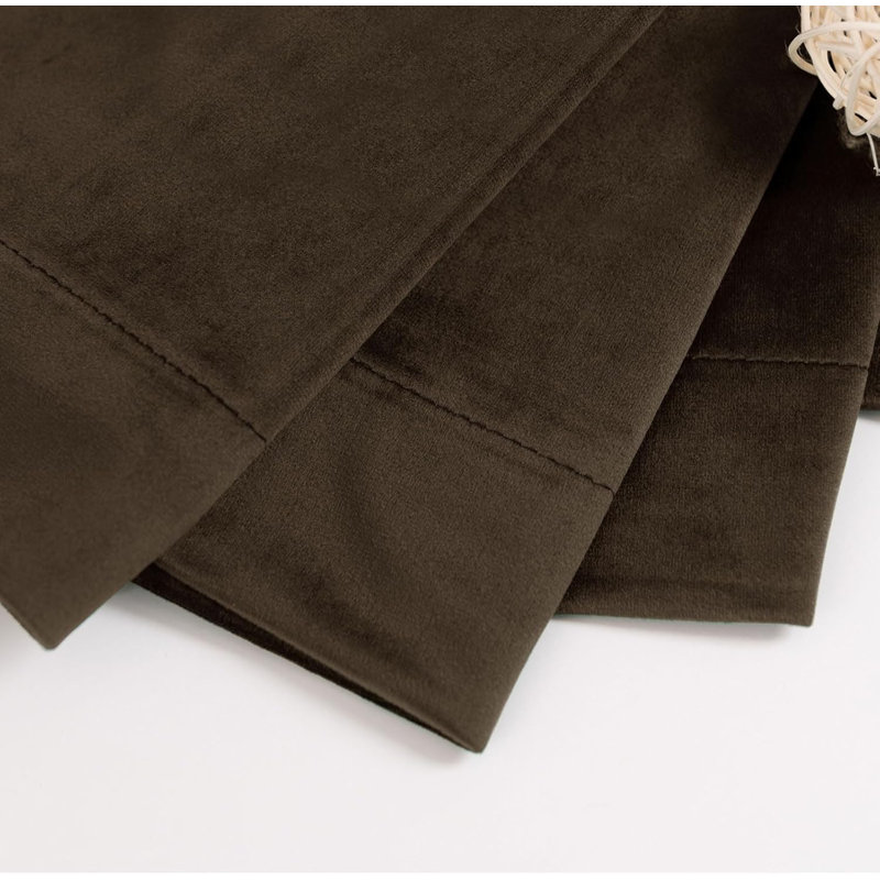 Rideau 100% velours occultant Luxury, L 52 po x L 72 po, Marron foncé