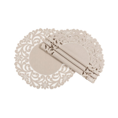 Récapitulatif 16" à bords coupés nappe floral