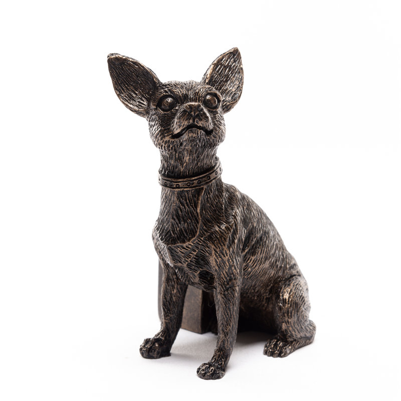 Pieds de jardinière Chihuahua