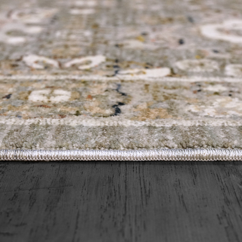 Tapis oriental gris en polyester fabriqué à la machine par Anaelle, Rectangle 2 pi 7 po x 4 pi 11 po