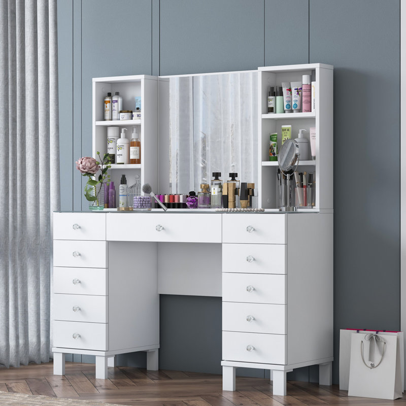 Table de maquillage moderne blanche de 47,2 po x 52,7 po x 15,7 po | Panneau de particules 100% mélamine de qualité E1, épaisseur: 0,7 pouce | Comprend de nombreuses tablettes et un rangement supplémentaire, conception murale pour économiser de l'esp