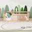Structure de lit simple en bois avec clôture-64086603