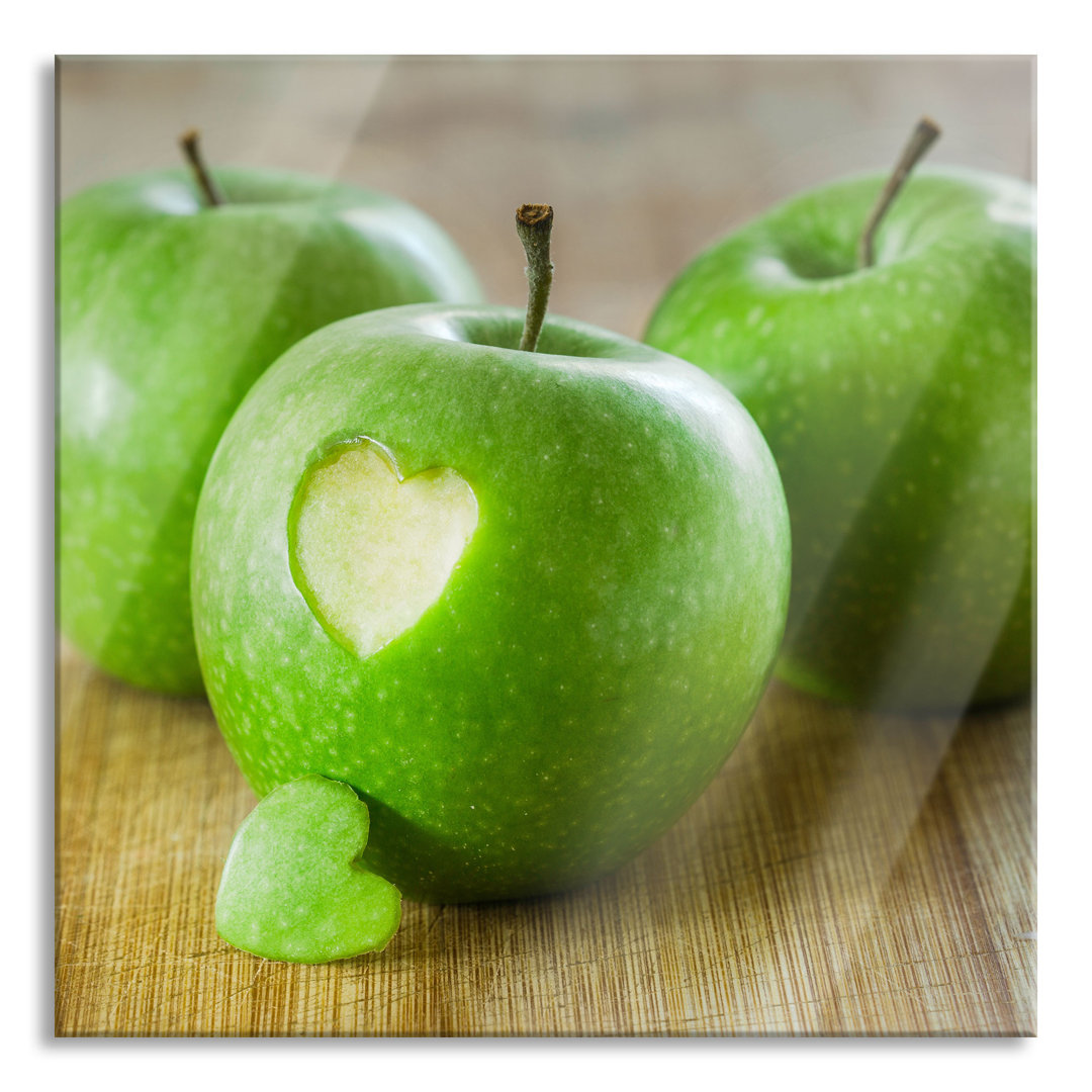 Ungerahmtes Foto auf Glas "Herz am Apfel"