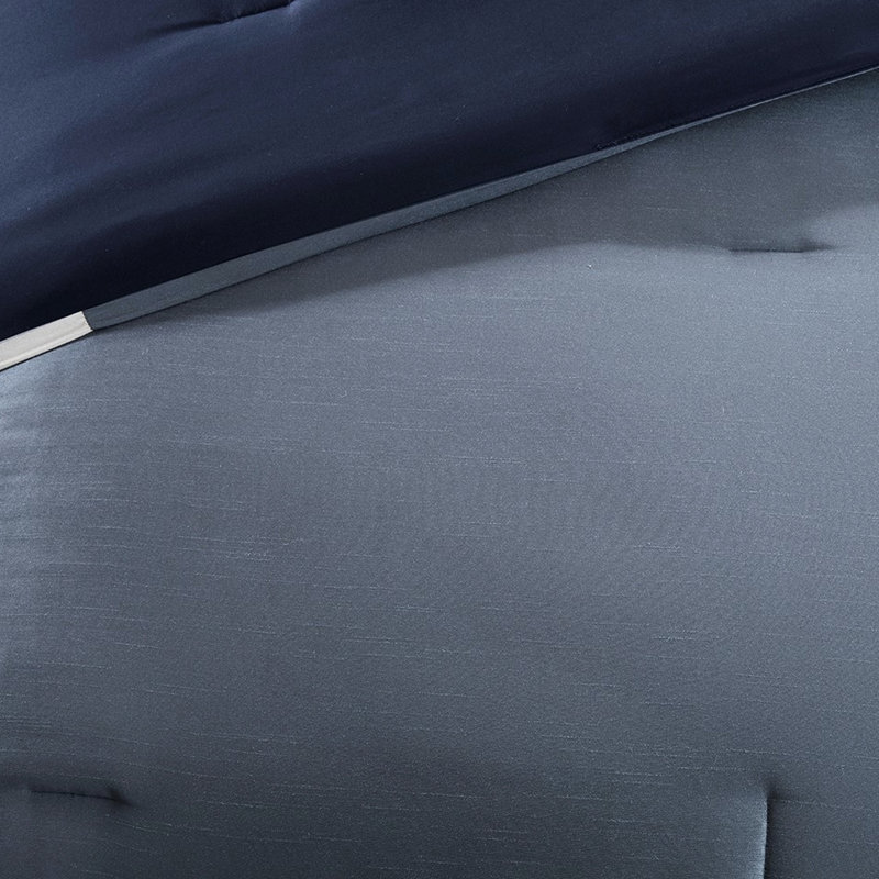 113611284-8CDE Comforter