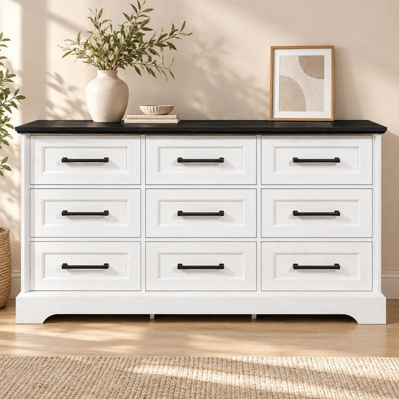 Commode en bois à 9 tiroirs, grand meuble de rangement avec glissières fluides et poignées en métal pour chambre ou salon.