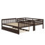Lit simple superposé au dessus d'un lit double avec lit gigogne, cadre de lit plateforme convertible avec échelle, cadre en bois massif et garde-corps de sécurité-30374346