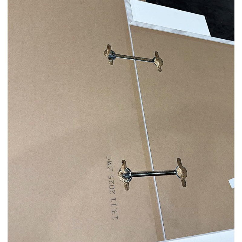 Ensemble de boulons à onglet en stratifié