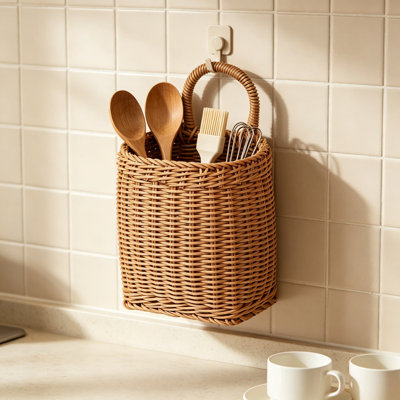 Panier de porte mural suspendu en plastique tissé, paniers de porte décoratifs pour fleurs et plantes, panier en osier suspendu pour ustensiles de cuisine et décor de maison de campagne