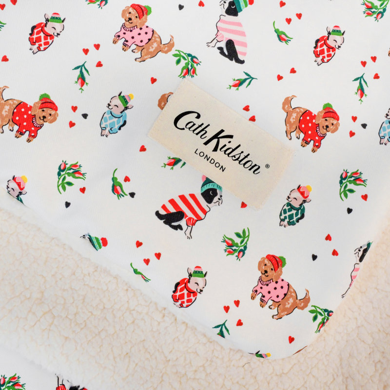 Cath Kidston Hearts & Roses Pet Blanket +