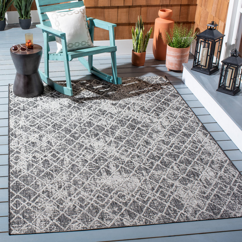 Tapis d'intérieur / extérieur à motif géométrique Courtyard Performance, Rectangle 5 pi 5 po x 7 pi 7 po
