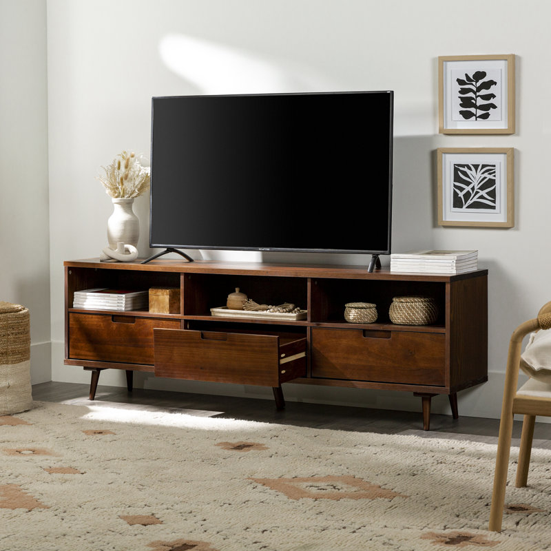 Meuble télé en bois massif à 3 tiroirs pour téléviseur de 80 po ou moins Sadie, Noyer