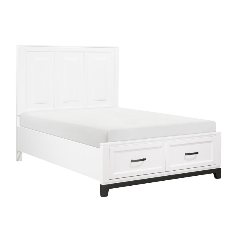 Lit plateforme de style rustique avec finition blanche et rangement pratique